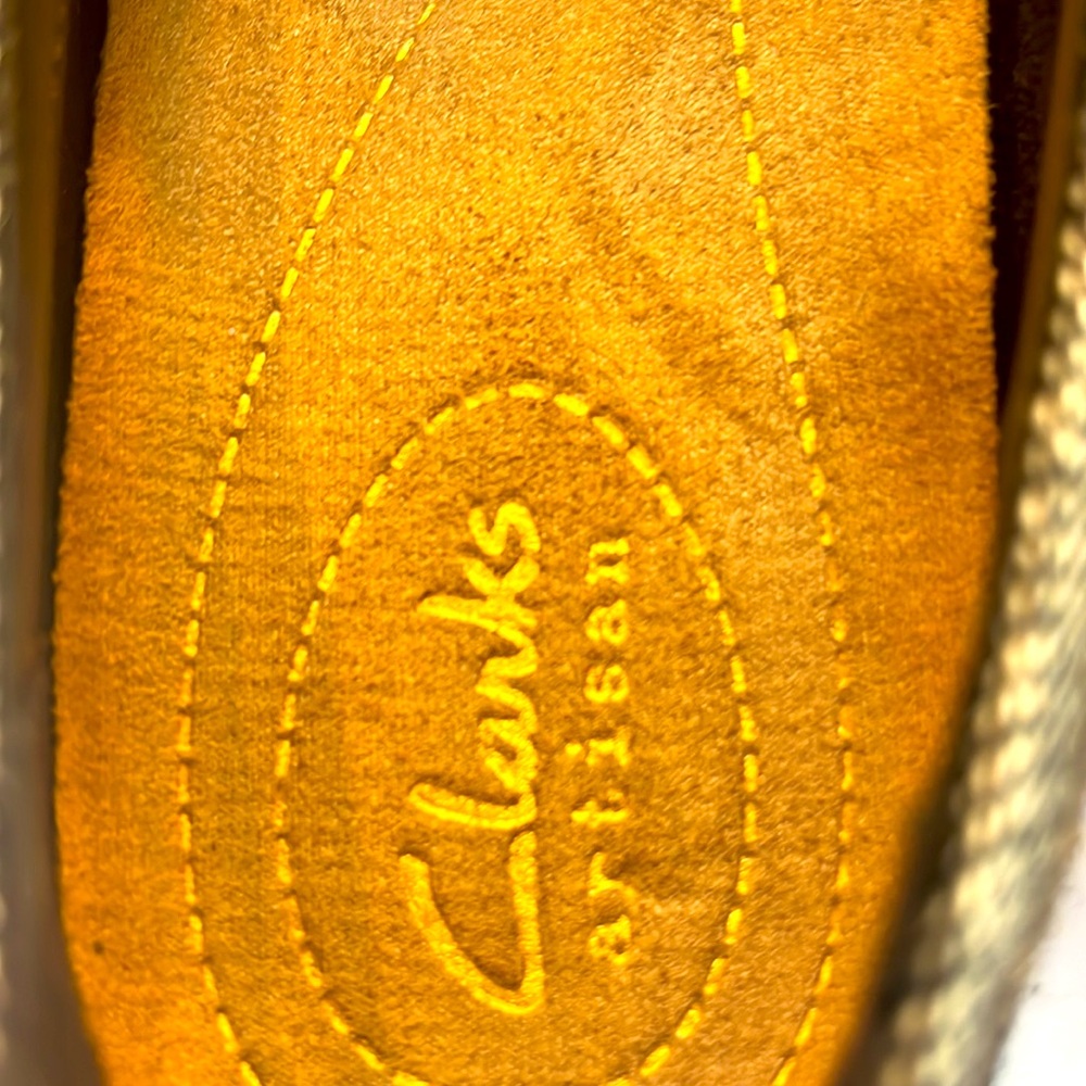 Clarks Keesha Luca Loafers. S-6.5M - Picture 5 of 9